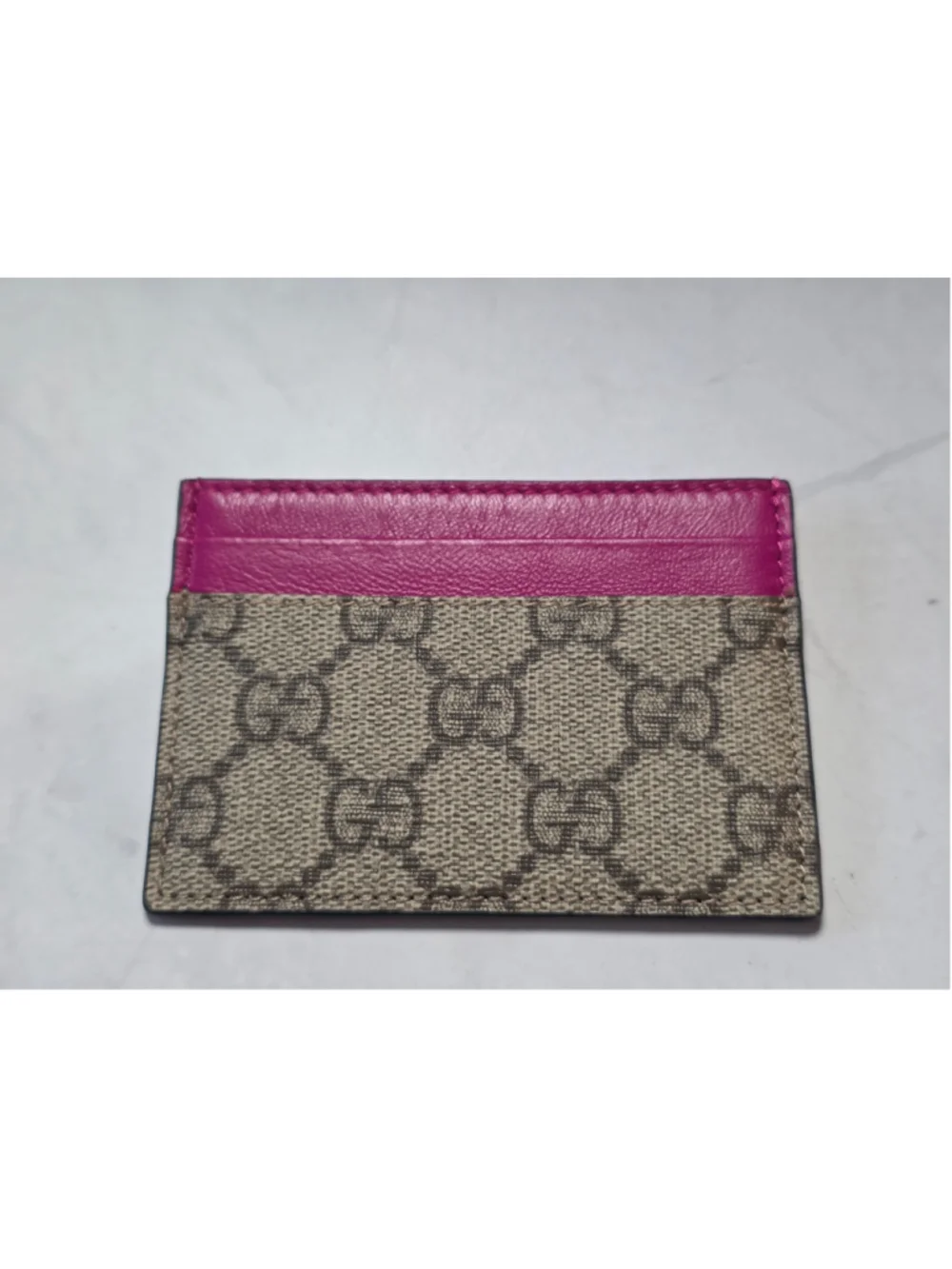 Gucci GG Supreme Pink Leather Card Holder